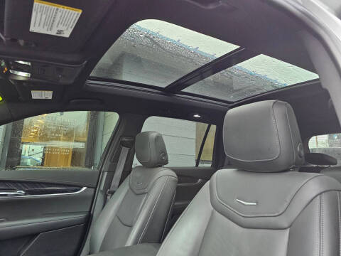 2023 Cadillac XT6 Premium Luxury