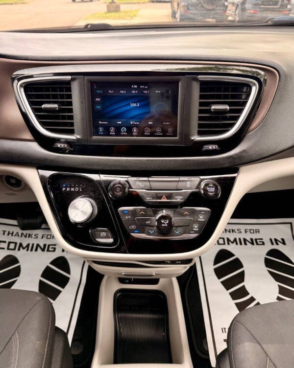 2019 Chrysler Pacifica L