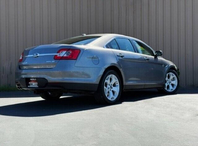 2011 Ford Taurus SEL