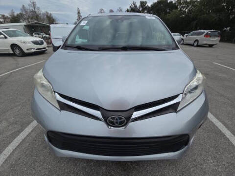 2020 Toyota Sienna LE 8-Passenger