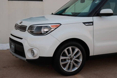 2019 Kia Soul +