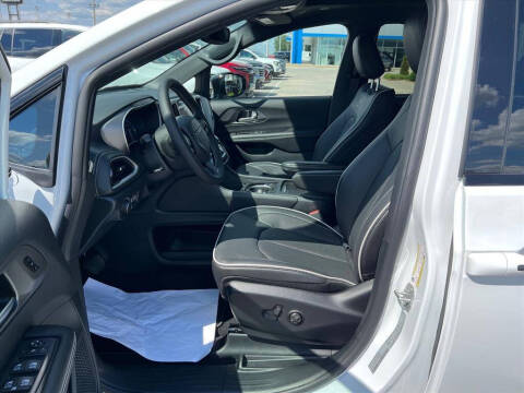 2027 Chrysler Pacifica Limited