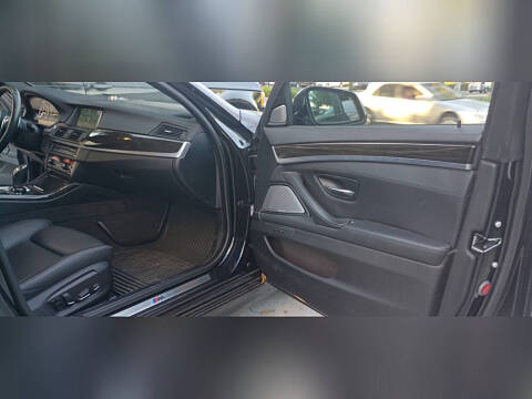 2015 BMW 5 Series 550i