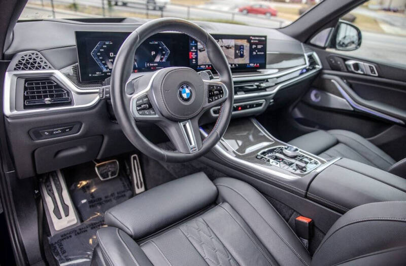 2024 BMW X5 M60i