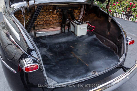 1948 Ford Super Deluxe