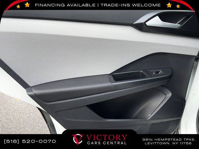 2023 Volkswagen Taos SE