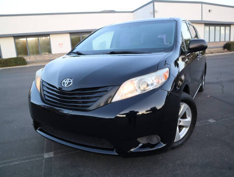 2015 Toyota Sienna L 7-Passenger
