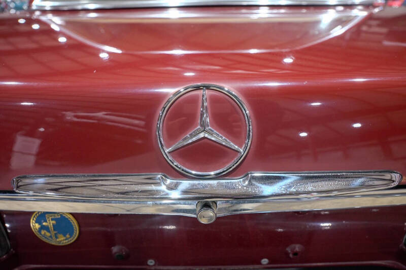 1982 Mercedes-Benz 380-Class 380 SL