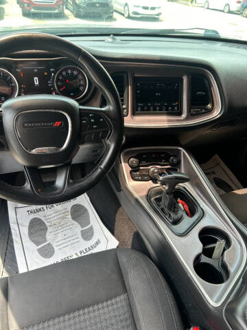 2019 Dodge Challenger SXT