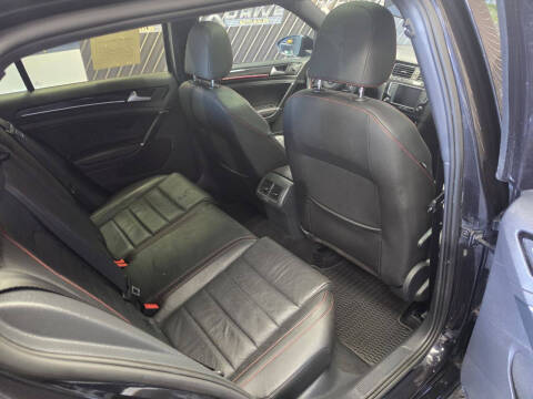 2016 Volkswagen Golf GTI SE