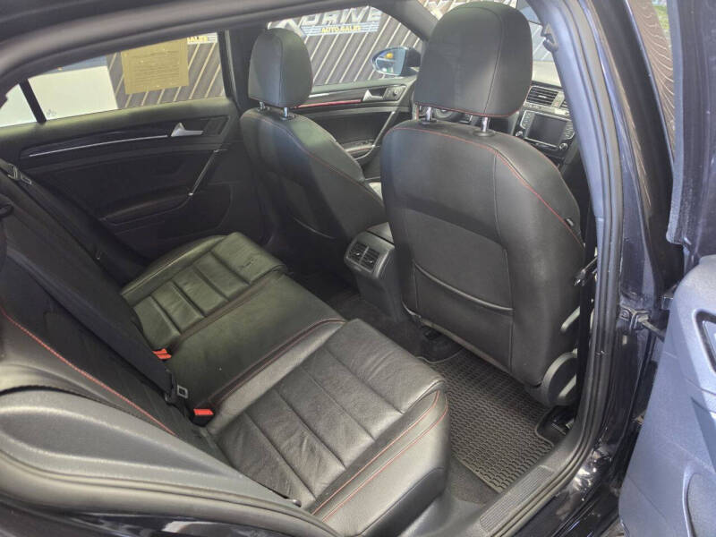 2016 Volkswagen Golf GTI SE