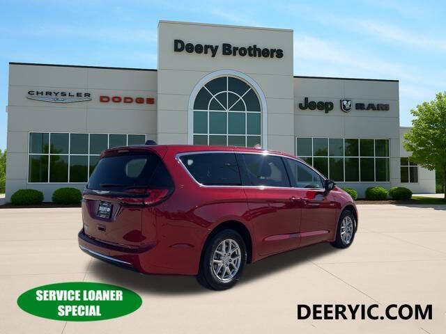 2026 Chrysler Pacifica Select