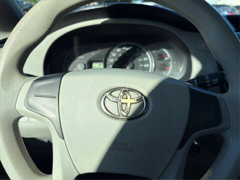 2012 Toyota Sienna