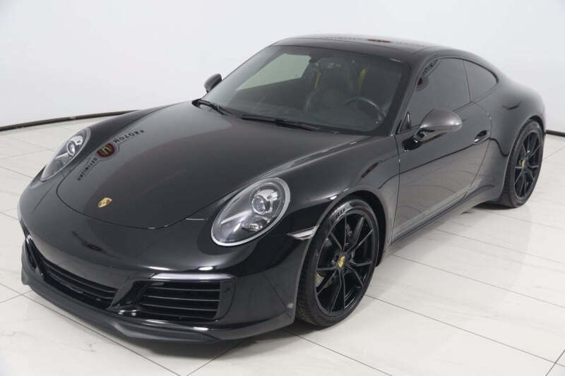 2019 Porsche 911 Carrera