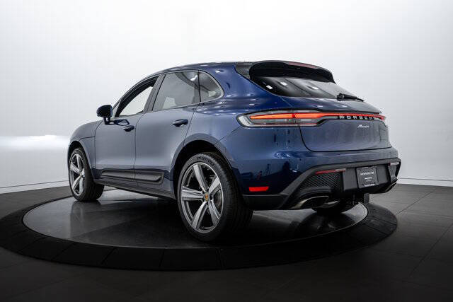 2025 Porsche Macan