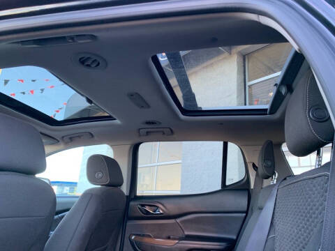 2017 GMC Acadia SLE-2