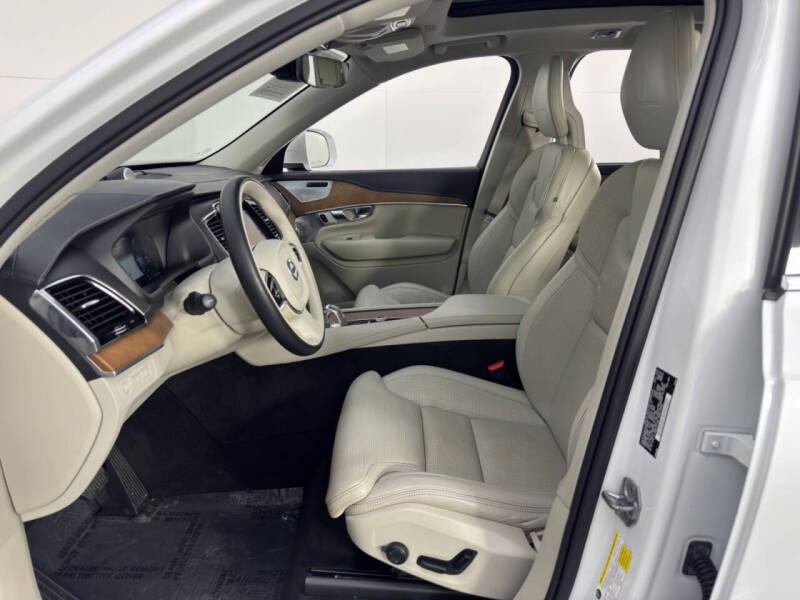 2017 Volvo XC90 T8 eAWD Inscription