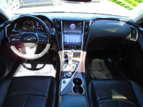 2018 Infiniti Q50 2.0T Luxe