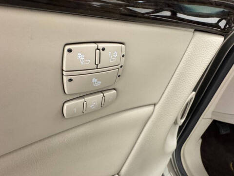 2010 Cadillac DTS Luxury Collection