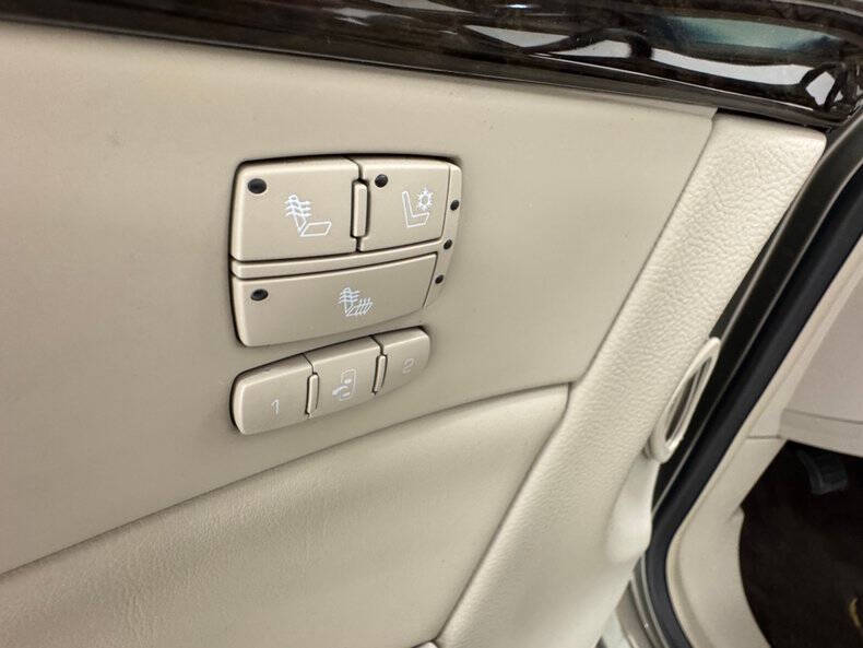 2010 Cadillac DTS Luxury Collection