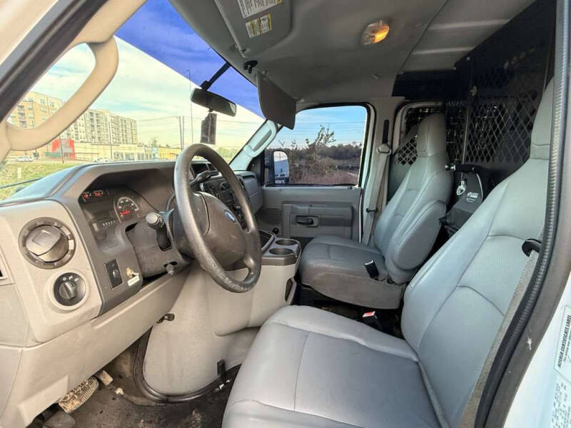 2013 Ford E-Series E-150