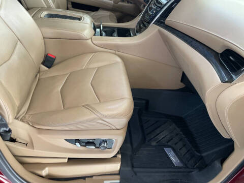 2018 Cadillac Escalade Platinum