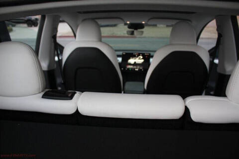 2025 Tesla Model Y Performance