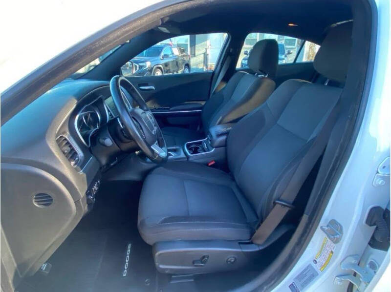 2017 Dodge Charger SXT