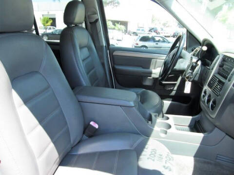 2003 Ford Explorer XLT