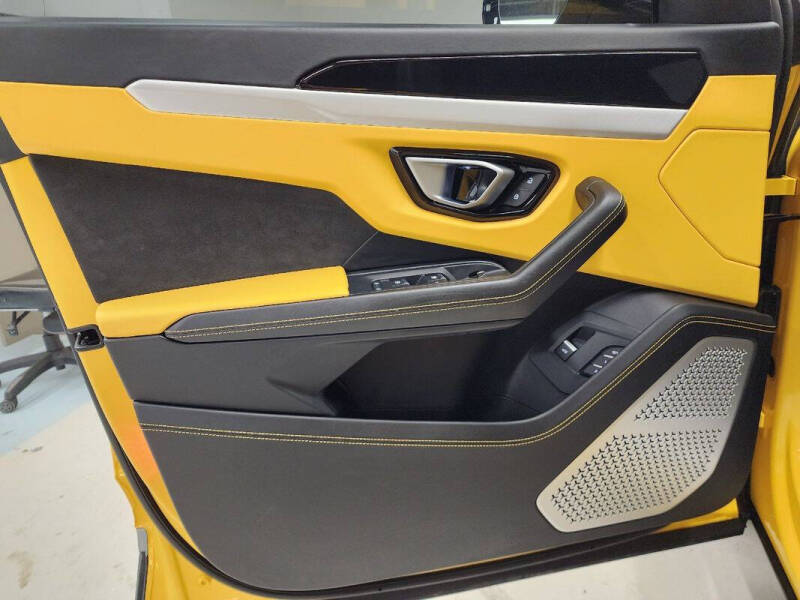 2019 Lamborghini Urus