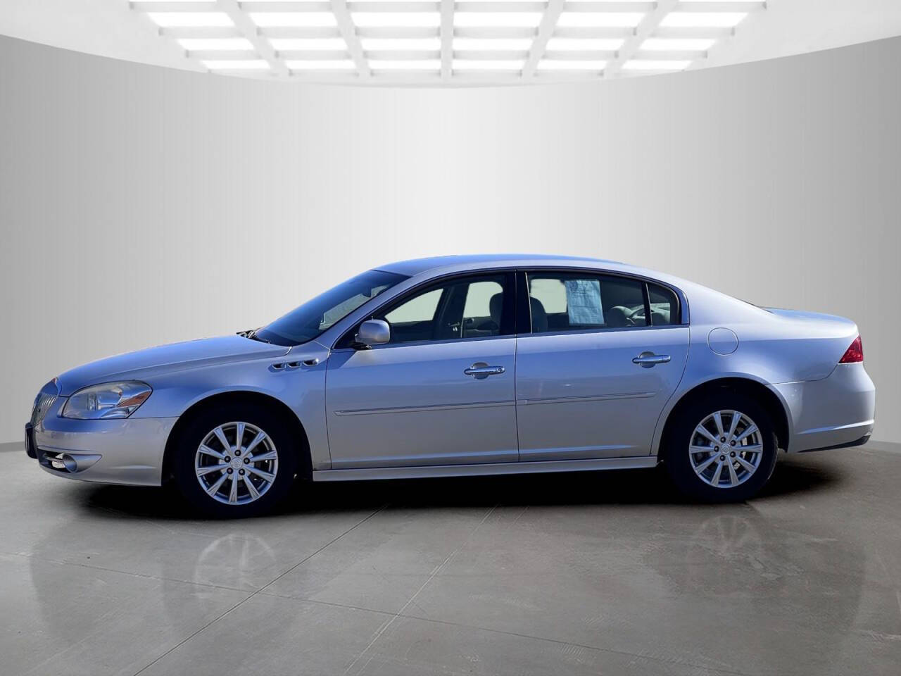 2011 Buick Lucerne for sale at Used Cars Toledo in Oregon, OH