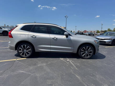 2022 Volvo XC60 B5 Momentum
