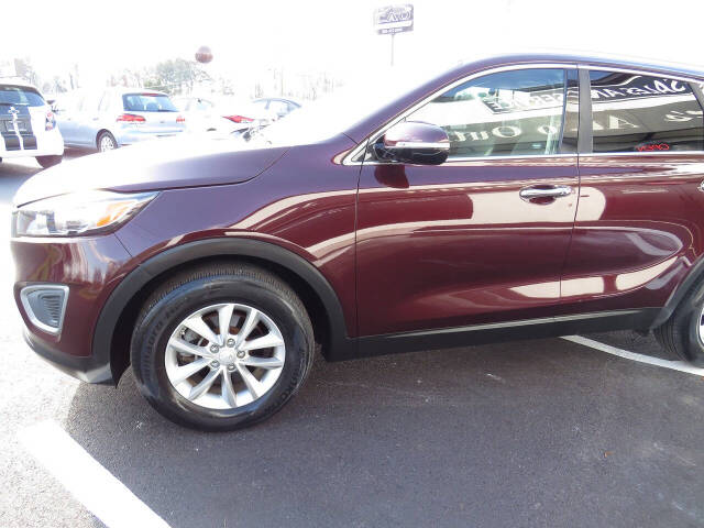 2016 Kia Sorento for sale at Colbert's Auto Outlet in Hickory, NC