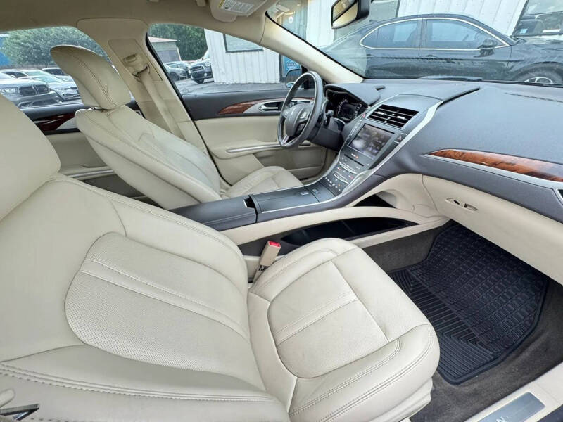 2013 Lincoln MKZ