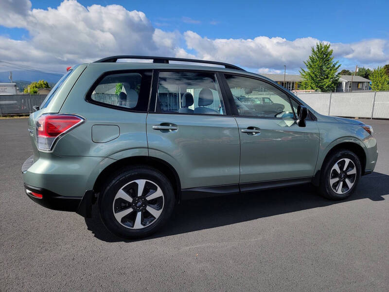 2017 Subaru Forester 2.5i