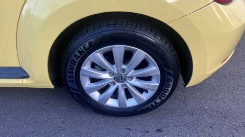 2015 Volkswagen Beetle 1.8T Classic PZEV