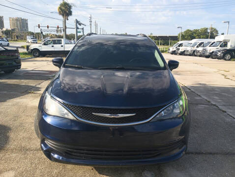 2020 Chrysler Voyager LXi