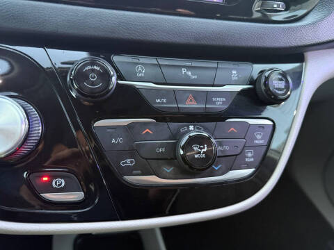 2018 Chrysler Pacifica Touring Plus