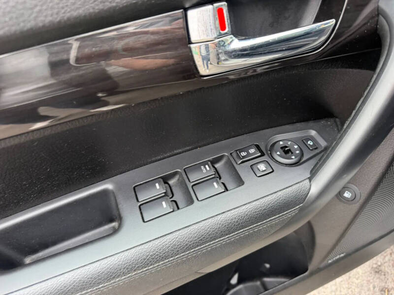 2013 Kia Sorento SX