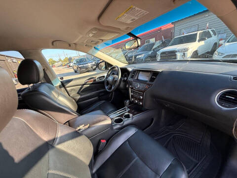 2014 Nissan Pathfinder SL