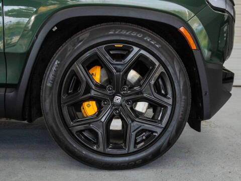 2022 Rivian R1T Adventure