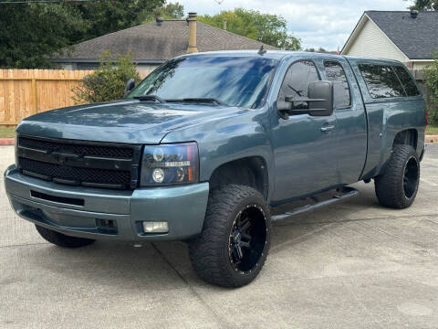 2011 Chevrolet Silverado 1500 for sale at KM Motors LLC in Houston TX