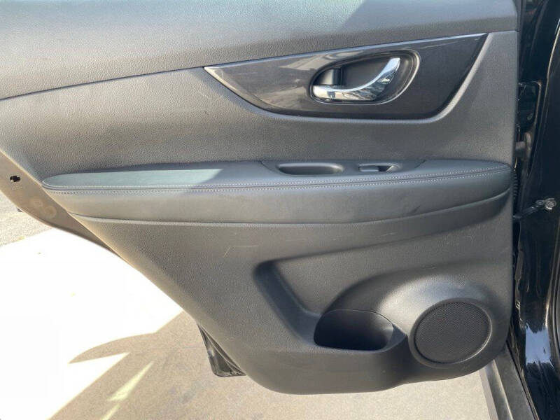 2018 Nissan Rogue S
