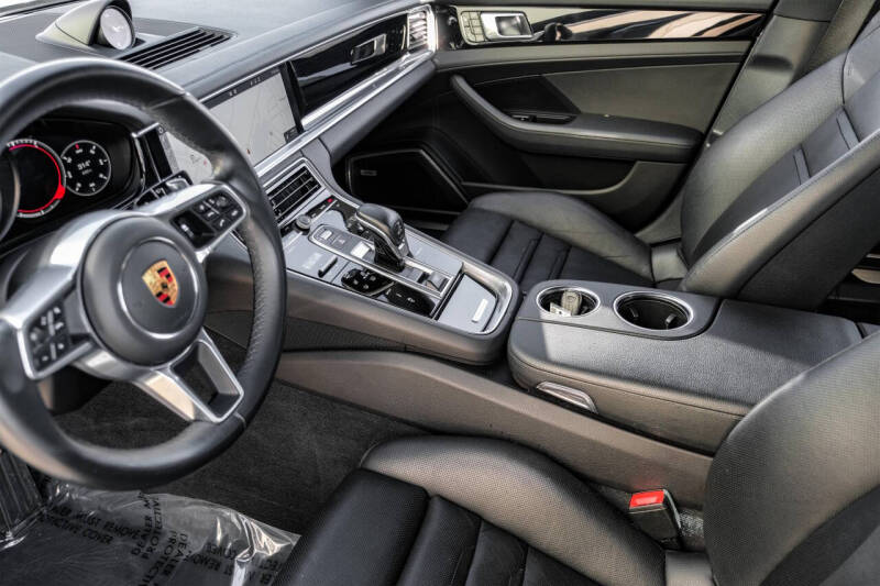 2018 Porsche Panamera