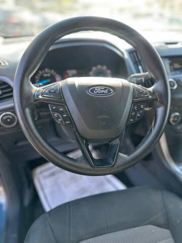 2016 Ford Edge SE