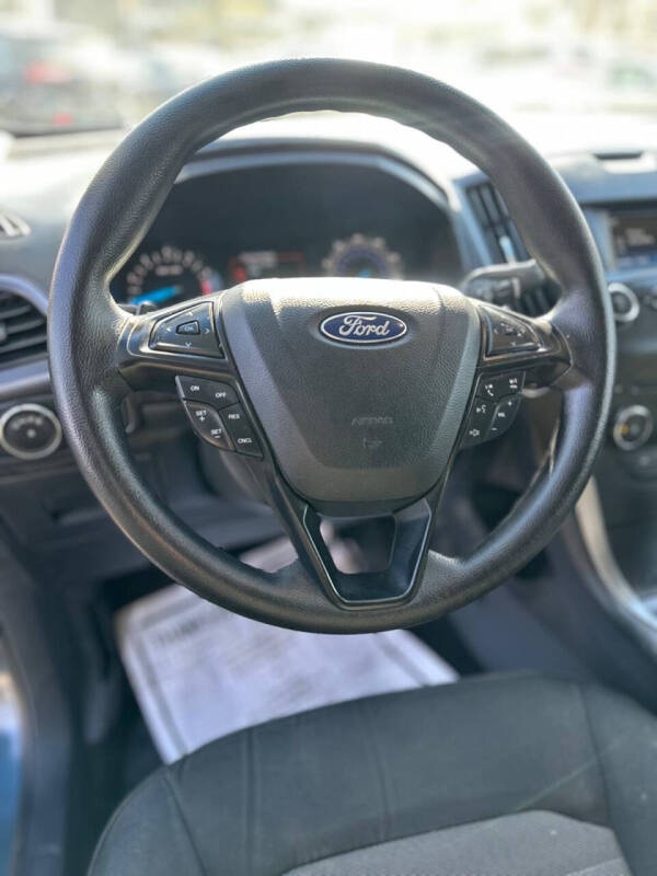 2016 Ford Edge SE