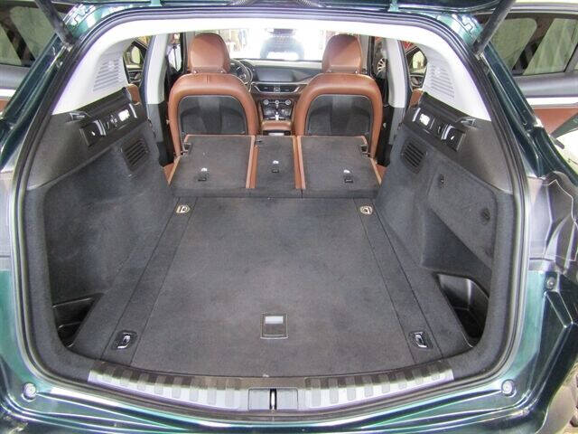 2019 Alfa Romeo Stelvio Sport