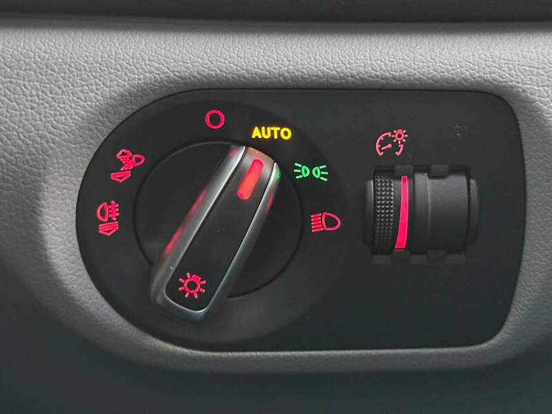 2017 Audi Q3 2.0T Premium Plus