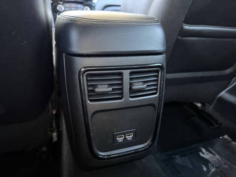 2023 Chrysler 300 S V6