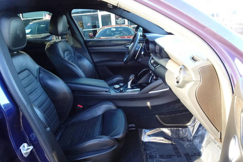 2018 Alfa Romeo Stelvio Ti Sport